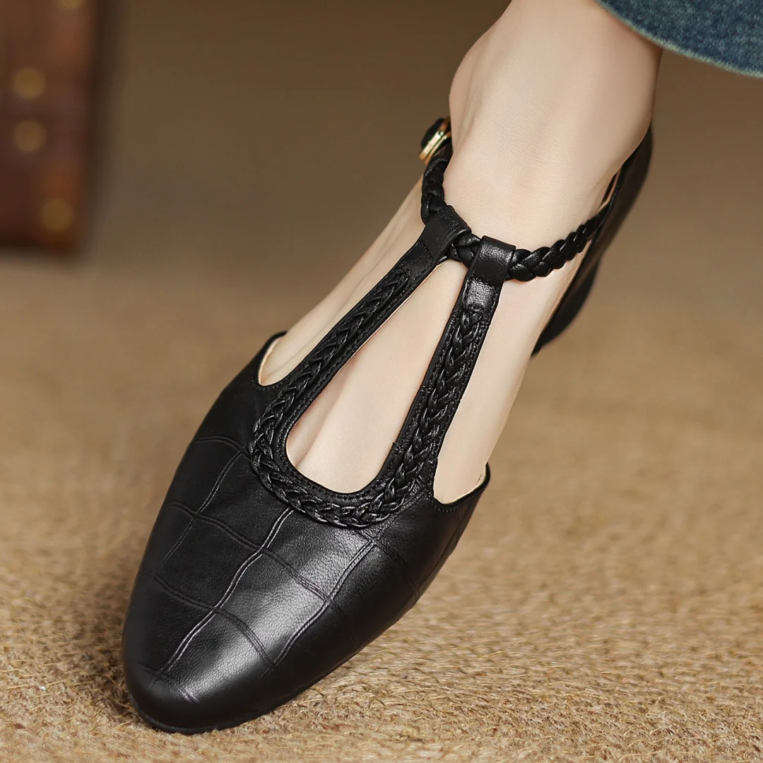 Vittoria | Mary Jane Donna