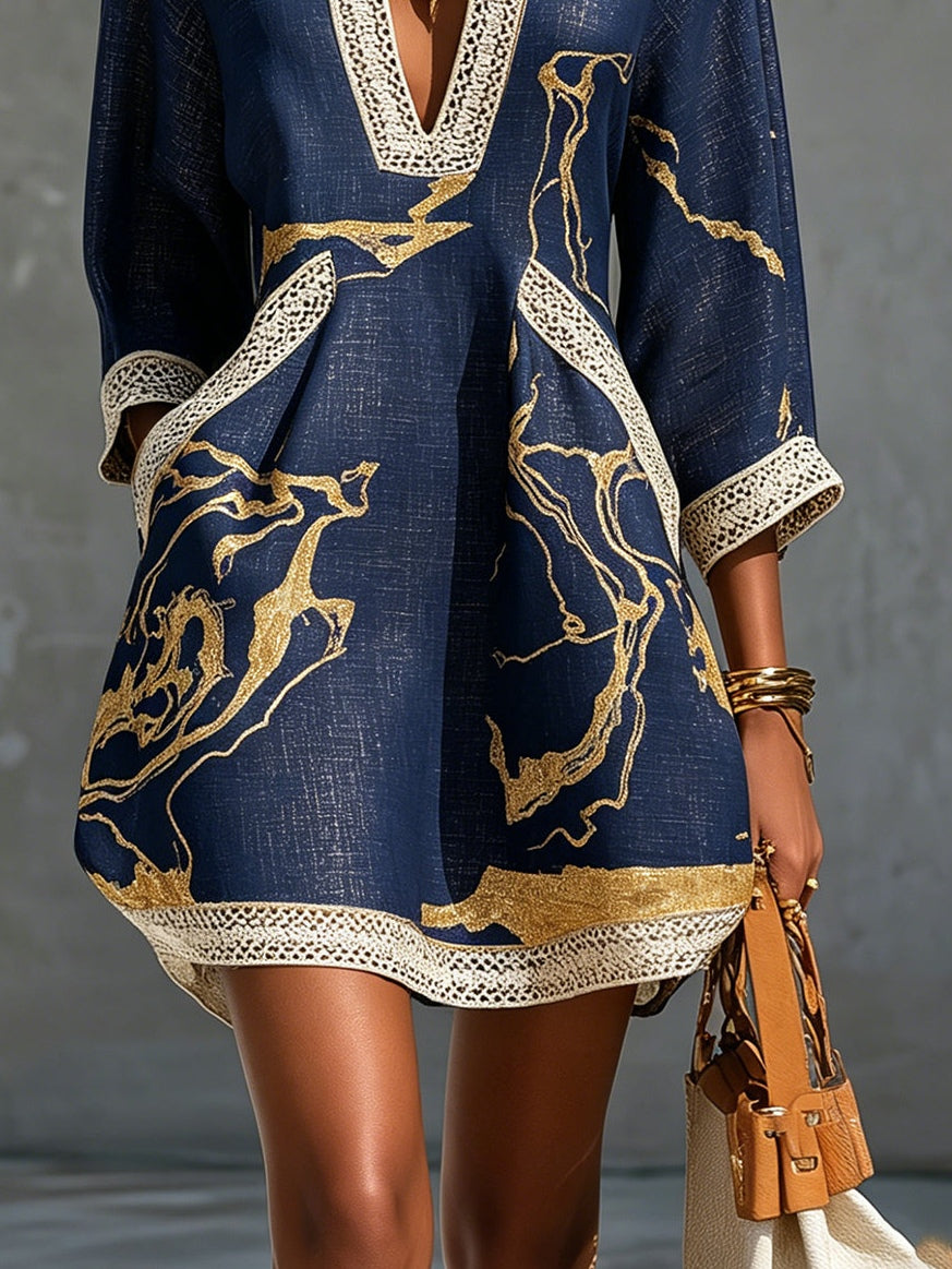 Cosette | Mini Abito in Pizzo Crochet Blu Navy con Motivi Dorati e Scollo a V